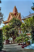 Phnom Penh - Wat Ounalom